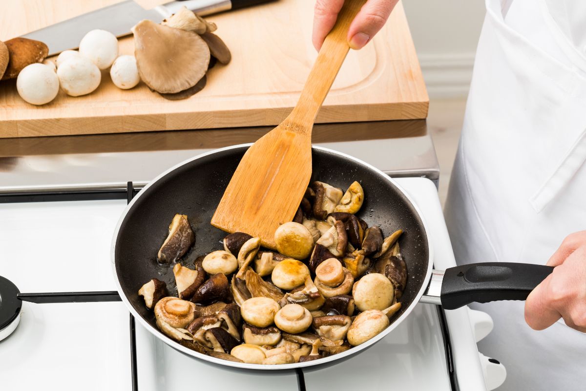 Wie bereitet man Champignons zu?